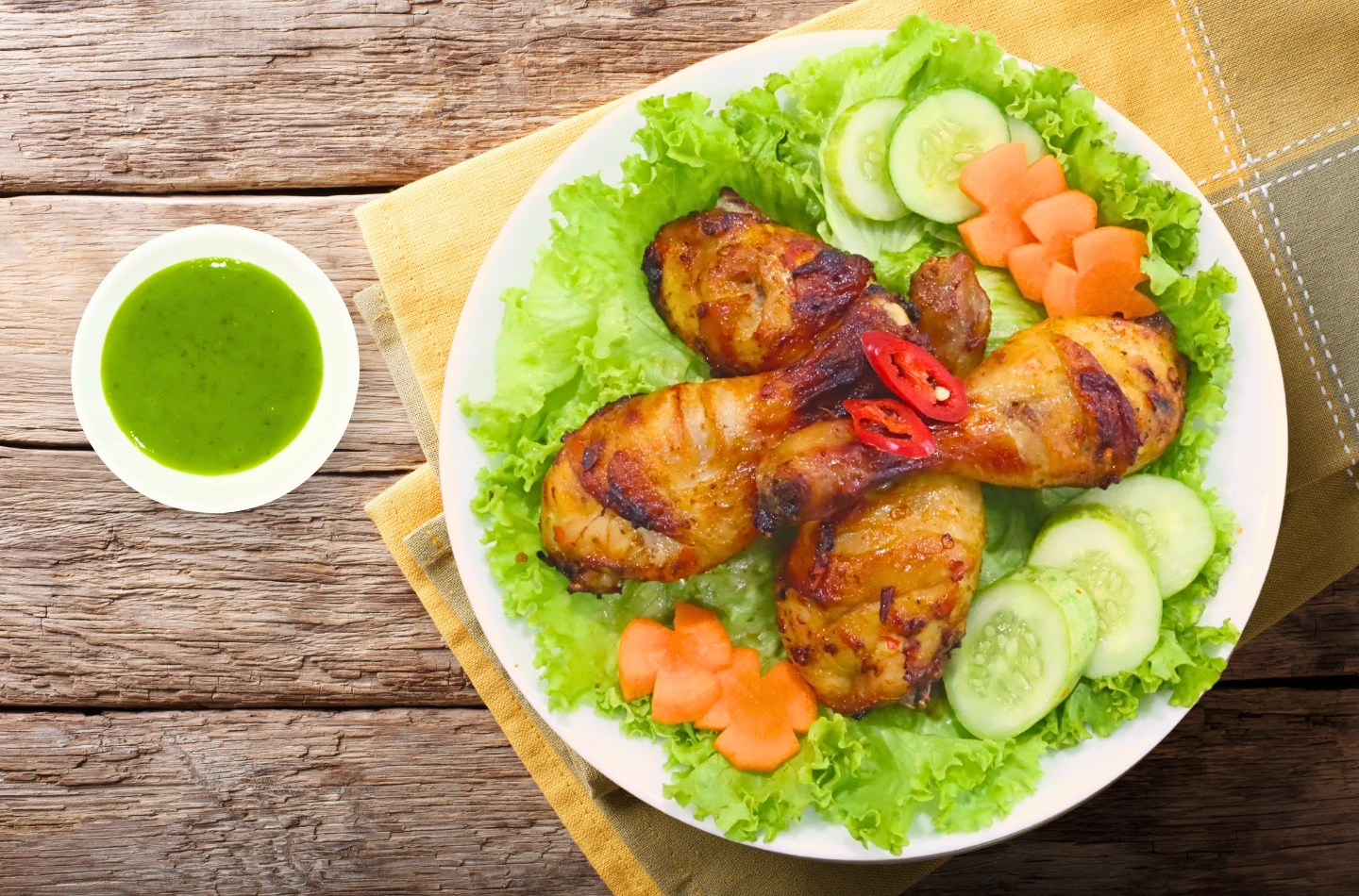 Xốt Gia Vị Hoàn Chỉnh Nướng Muối Ớt DH Foods 80g – Ướp Là Nướng, Đậm Đà Chuẩn VịXốt Gia Vị Hoàn Chỉnh Nướng Muối Ớt DH Foods là sản phẩm gia vị tẩm ướp tiện lợi giúp các món nướng thơm ngon, đậm đà mà không cần nêm nếm thêm. Với công thức kết hợp từ ớt đỏ tươi, tỏi, hành tím, sả, tiêu đen Tây Nguyên và nước mắm Phú Quốc, Xốt Gia Vị Hoàn Chỉnh Nướng Muối Ớt DH Foods mang đến hương vị cay thơm đặc trưng, phù hợp cho nhiều món thịt nướng và hải sản nướng. #dangkhoifresh #freshdangkhoi #dhfoods
